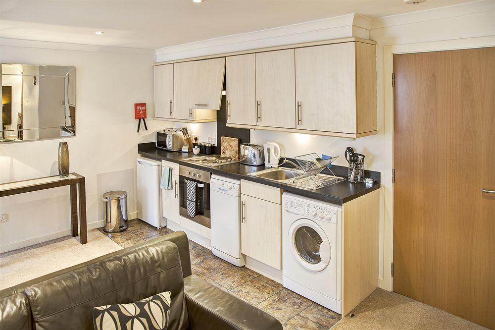 Fountain Court Apartments - Grove Executive Единбург Екстериор снимка